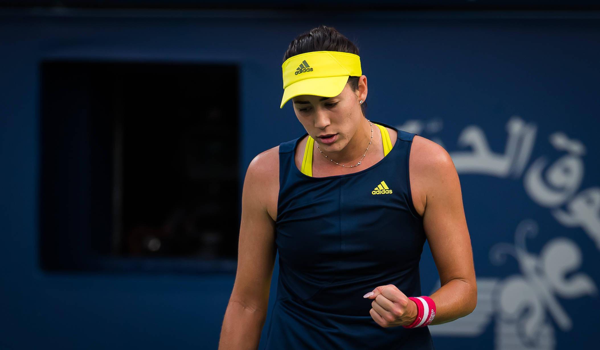  曼联引发争议！，穆古鲁扎官方宣布出色防守新规上演精彩一战