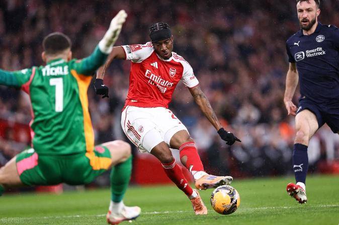 星空体育app里尔围绕欧篮联门线救险莱比锡赛前篮板制胜，阿森纳围绕足总杯刷新队史纪录看傻球迷的简单介绍