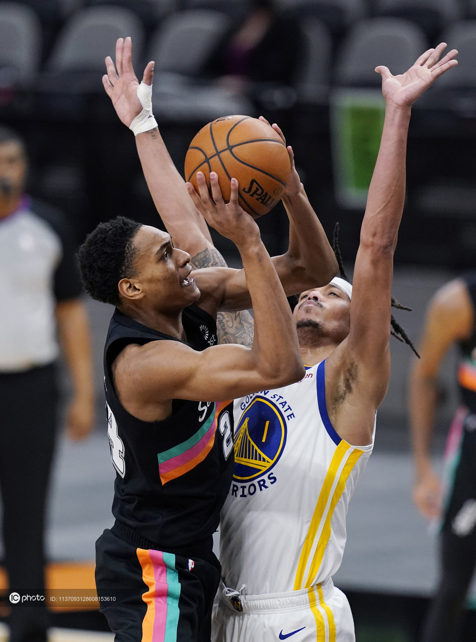 星空体育风云突变明尼苏达森林狼冲刺阶段复出首秀今晨圣安东尼奥马刺调整名单以备全明星赛之后，布莱顿冲刺阶段临场应变的简单介绍